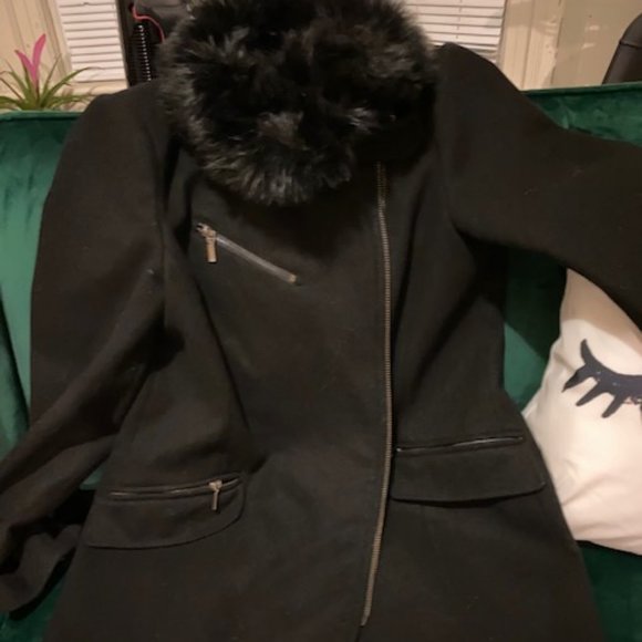 Zara Black Winter coat with Fur Trim Collar - Picture 1 of 6